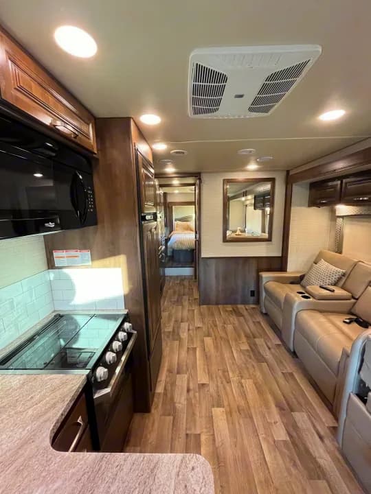 2020 Jayco Greyhawk — interior
